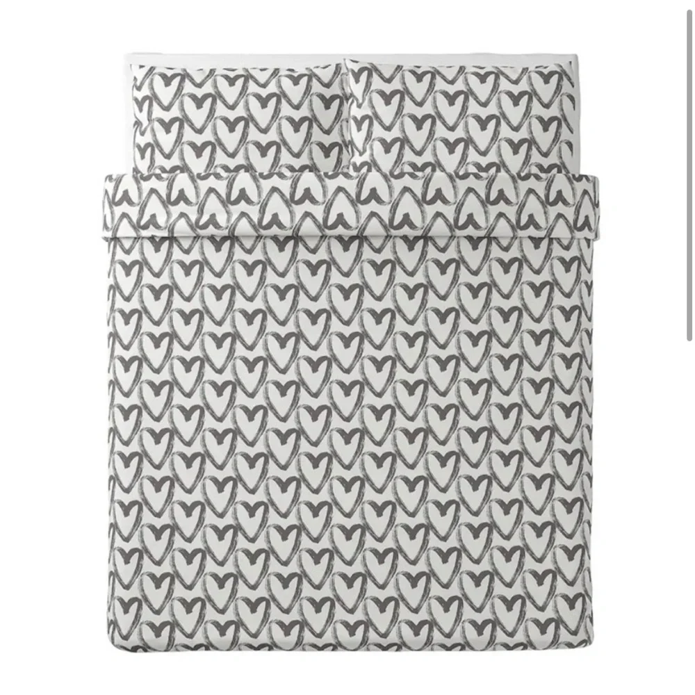 IKEA, King size, Gray heart Duvet cover with pillowcases/shams NEW IN PACKAGE